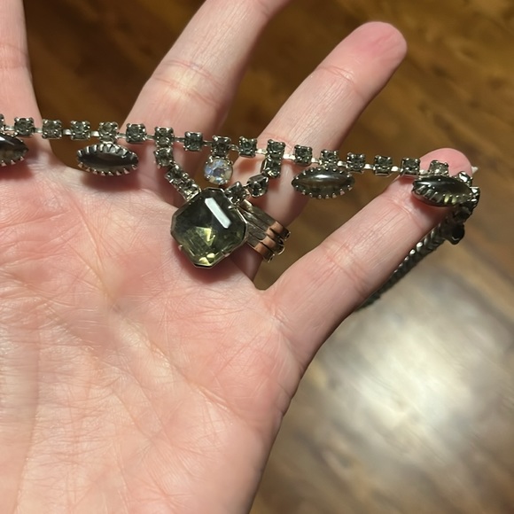 Vintage Glass Rhinestone Jewelry Set Necklace, Bracelet, Clip Earrings, Pin - Picture 5 of 10